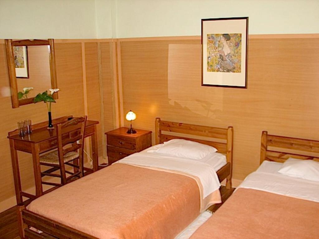 Earini Rooms And Apartments Chrissi Akti Chania Quarto foto
